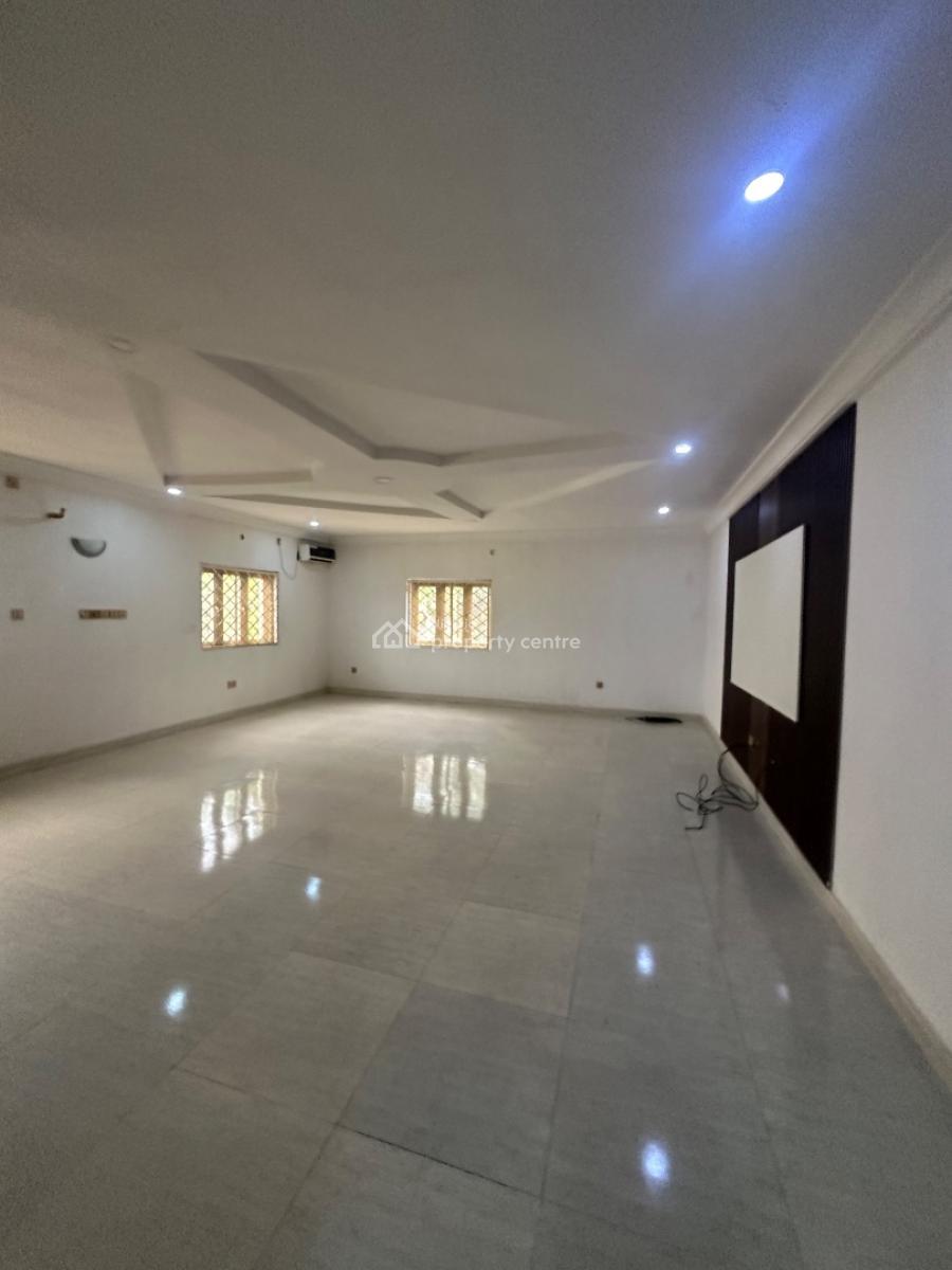 Excellent Spacious 6 Bedroom Duplex with Pool  Standalone, Asokoro District, Abuja, Detached Duplex for Rent