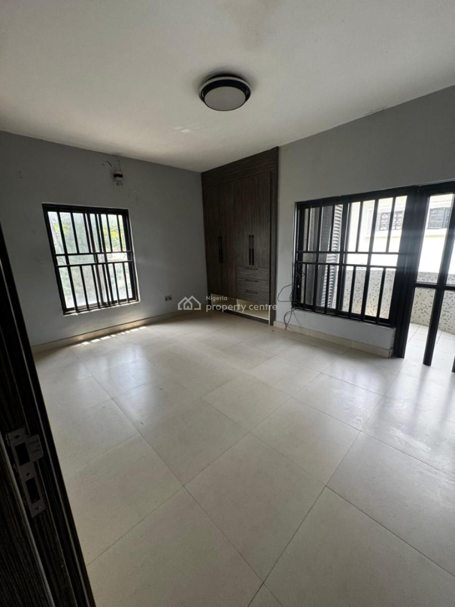 a 3 Bedroom Flat with Bq, Elevator & Swimming Pool, Nice Location at Maitama, Maitama District, Abuja, Flat / Apartment for Rent