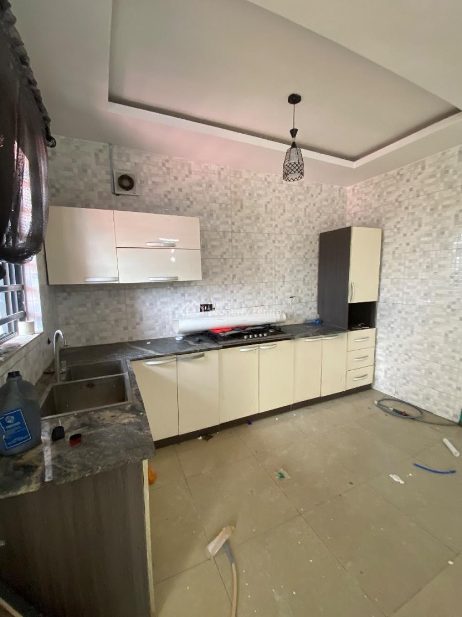 Luxury Clean 2 Bedroom Flat with Fantastic View, Chevron Lekki Lagos, Lekki, Lagos, Flat / Apartment for Rent