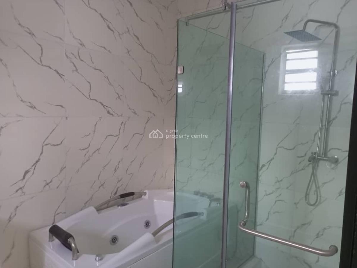 Distress 4bedroom Semi Detached Duplex, Thomas Estate, Ajah, Lagos, Semi-detached Duplex for Sale
