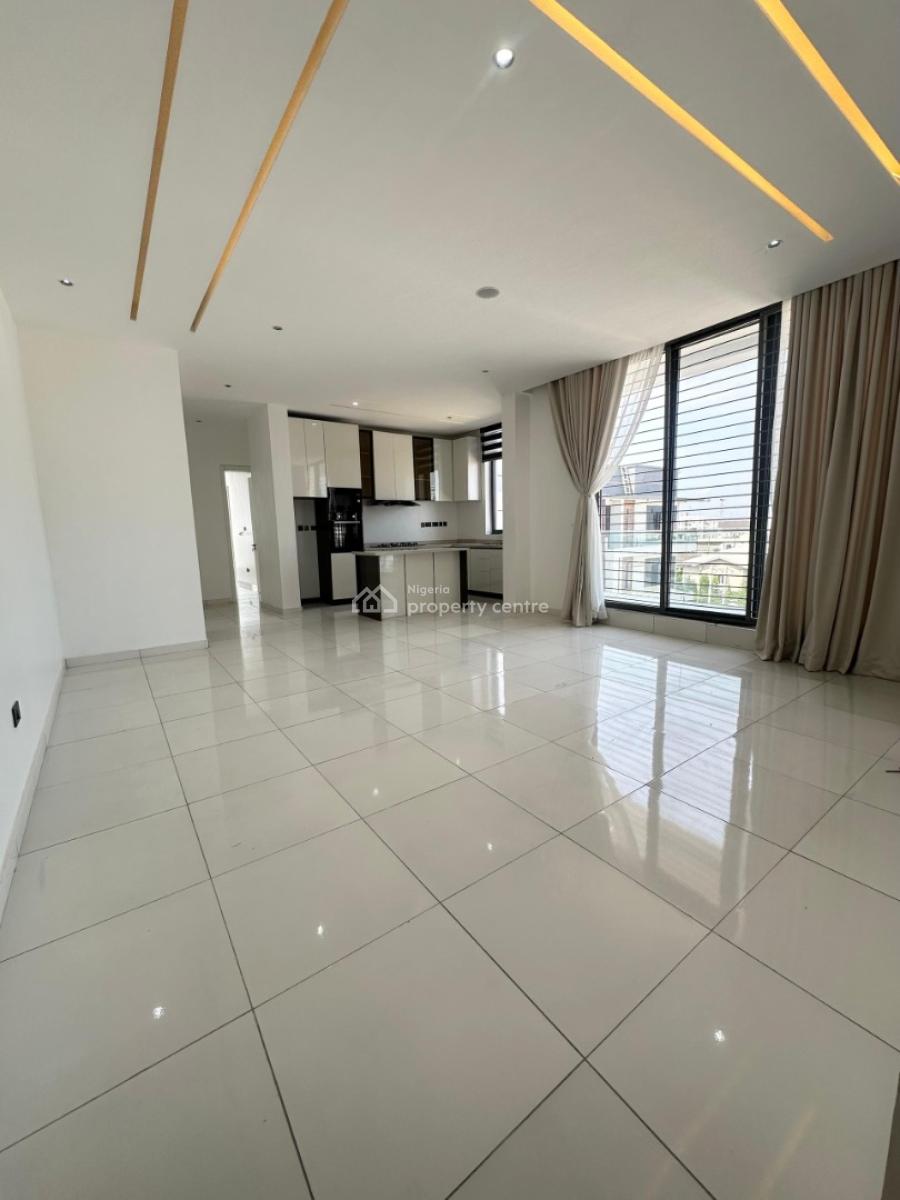 2 Bedroom Luxury Flat with Pool, Gym. Elevator, Concierge Service Etc, Lekki Right Hand Side, Lekki Phase 1, Lekki, Lagos, Flat / Apartment for Rent