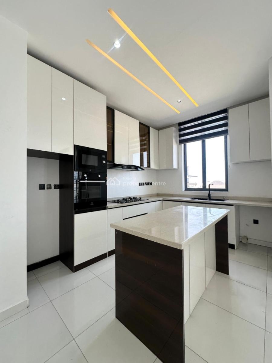 2 Bedroom Luxury Flat with Pool, Gym. Elevator, Concierge Service Etc, Lekki Right Hand Side, Lekki Phase 1, Lekki, Lagos, Flat / Apartment for Rent