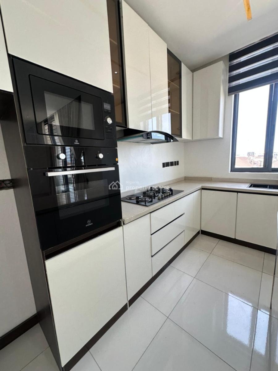 2 Bedroom Luxury Flat with Pool, Gym. Elevator, Concierge Service Etc, Lekki Right Hand Side, Lekki Phase 1, Lekki, Lagos, Flat / Apartment for Rent