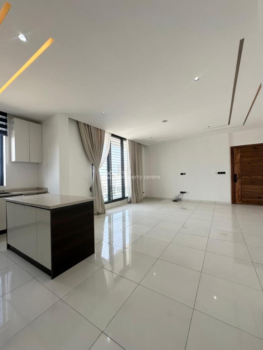 2 Bedroom Luxury Flat with Pool, Gym. Elevator, Concierge Service Etc, Lekki Right Hand Side, Lekki Phase 1, Lekki, Lagos, Flat / Apartment for Rent