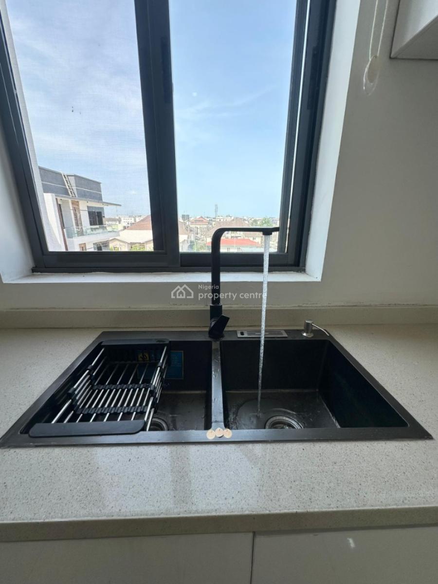 2 Bedroom Luxury Flat with Pool, Gym. Elevator, Concierge Service Etc, Lekki Right Hand Side, Lekki Phase 1, Lekki, Lagos, Flat / Apartment for Rent