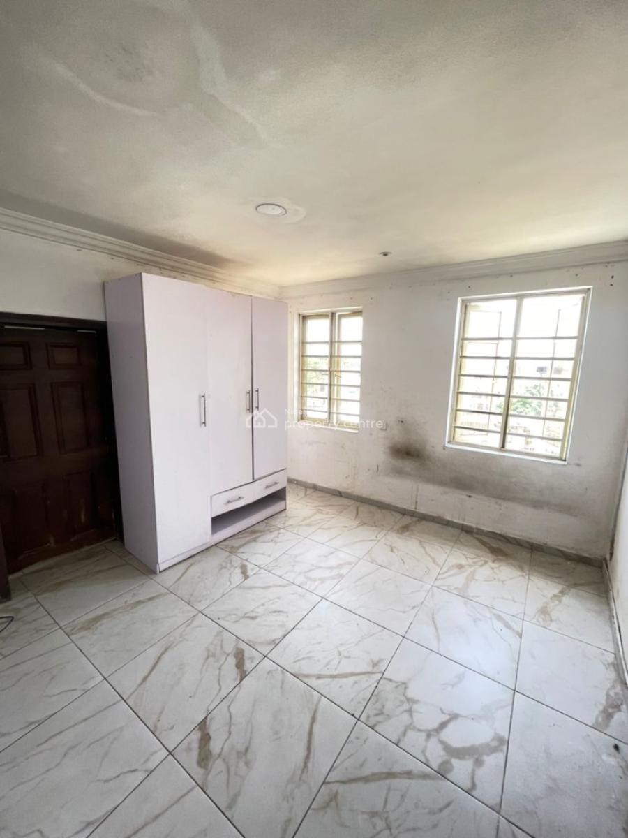 Massive Room in a Shared Apartment, Lekki Conservation Road, Lekki, Lagos, Self Contain (single Rooms) for Rent