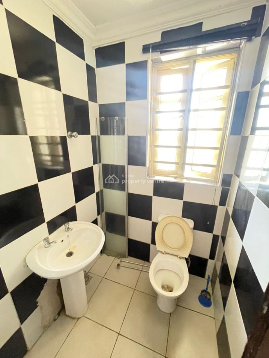 Massive Room in a Shared Apartment, Lekki Conservation Road, Lekki, Lagos, Self Contain (single Rooms) for Rent