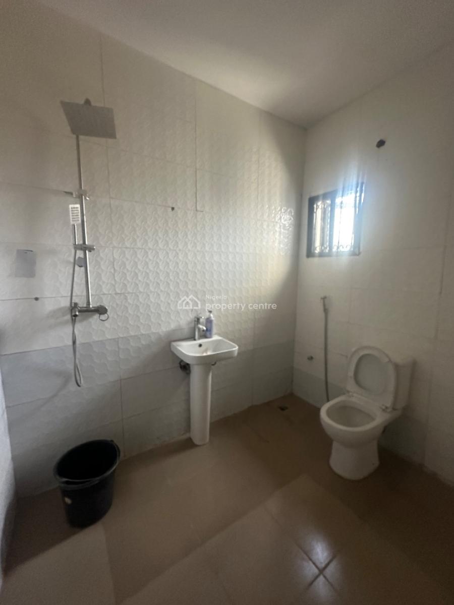 Excellent Spacious 4 Bedroom Duplex, Sunnyvale Road, Lokogoma District, Abuja, Terraced Duplex for Rent