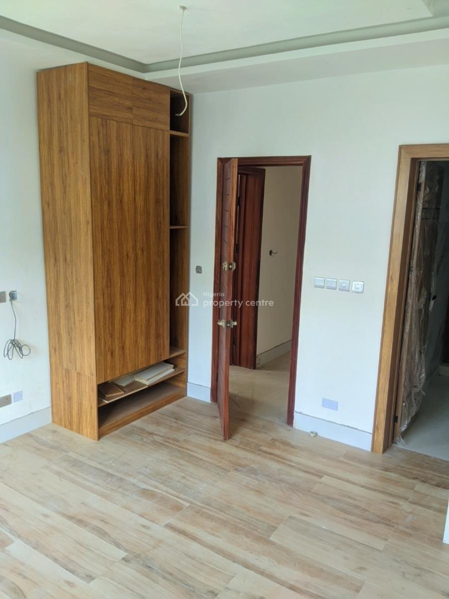 Stylish and Spacious 3 Bedroom Penthouse with Bq N 24/7 Light, Lekki Phase 1, Lekki Phase 1, Lekki, Lagos, House for Sale