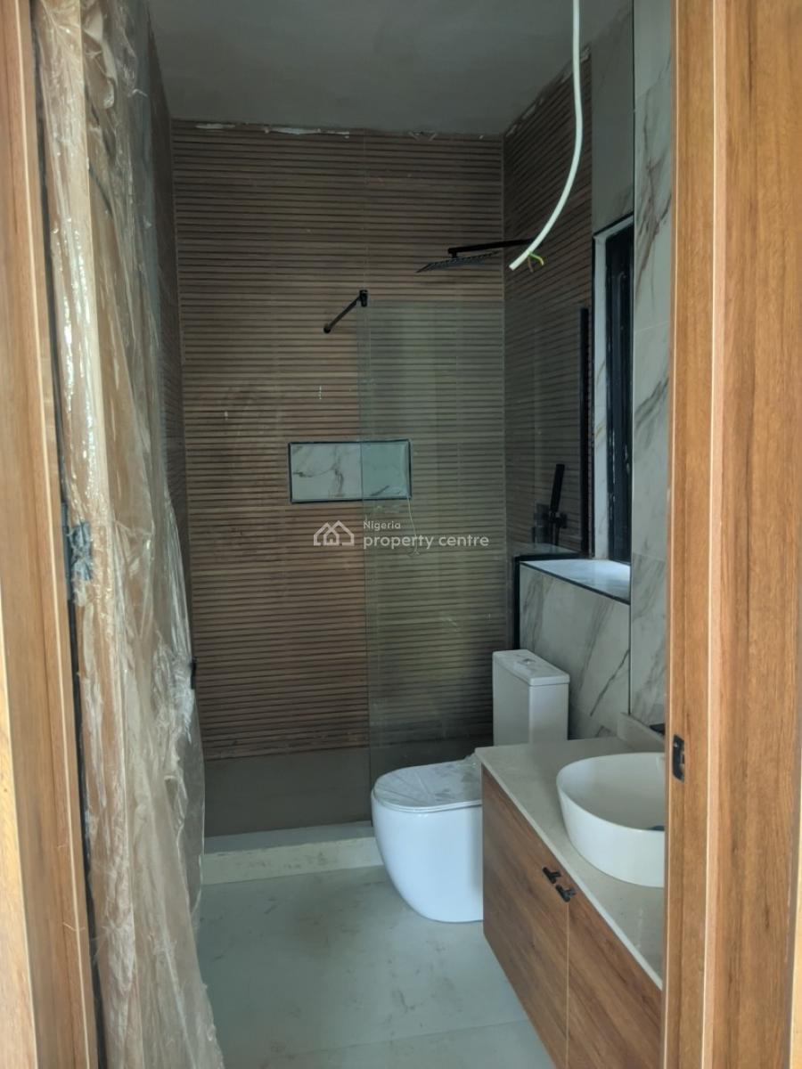 Stylish and Spacious 3 Bedroom Penthouse with Bq N 24/7 Light, Lekki Phase 1, Lekki Phase 1, Lekki, Lagos, House for Sale