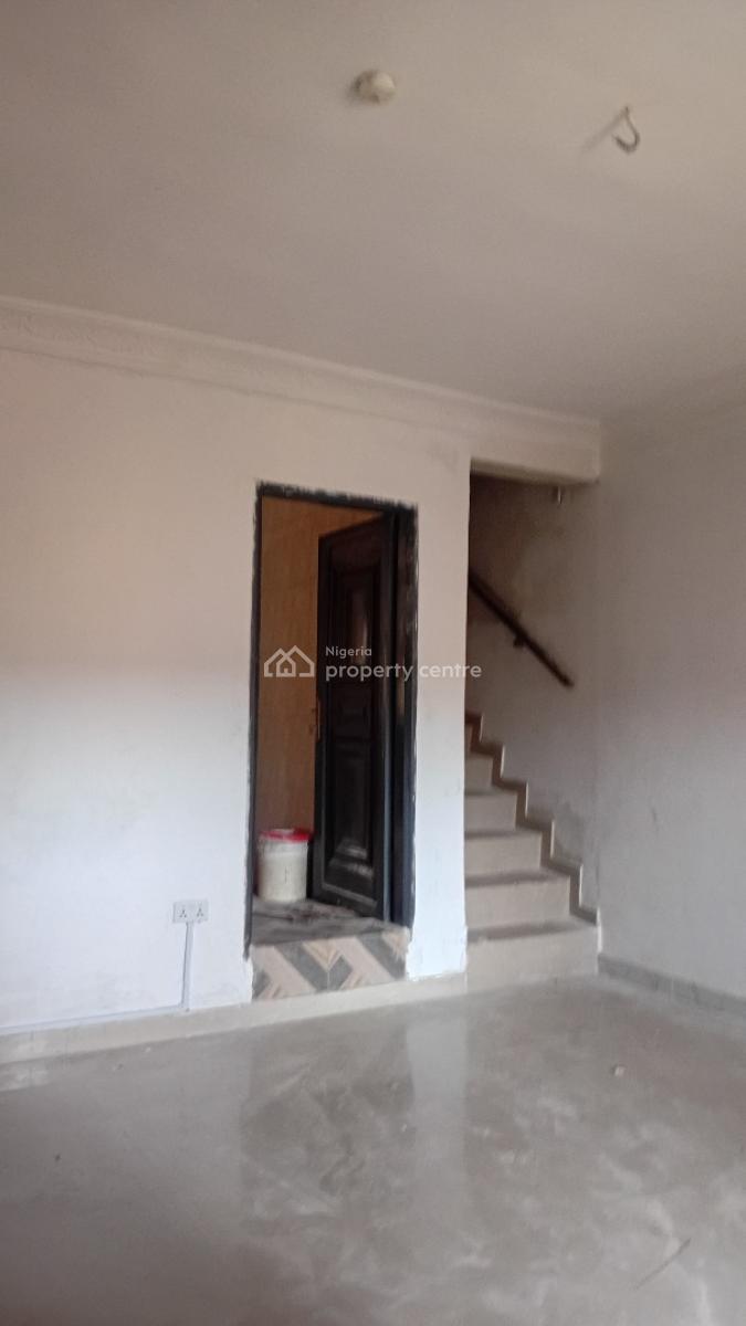 Luxury 3bedroom Duplex, 27 Adeleke Noah Street Goodnews Estate, Badore, Ajah, Lagos, Flat / Apartment for Rent
