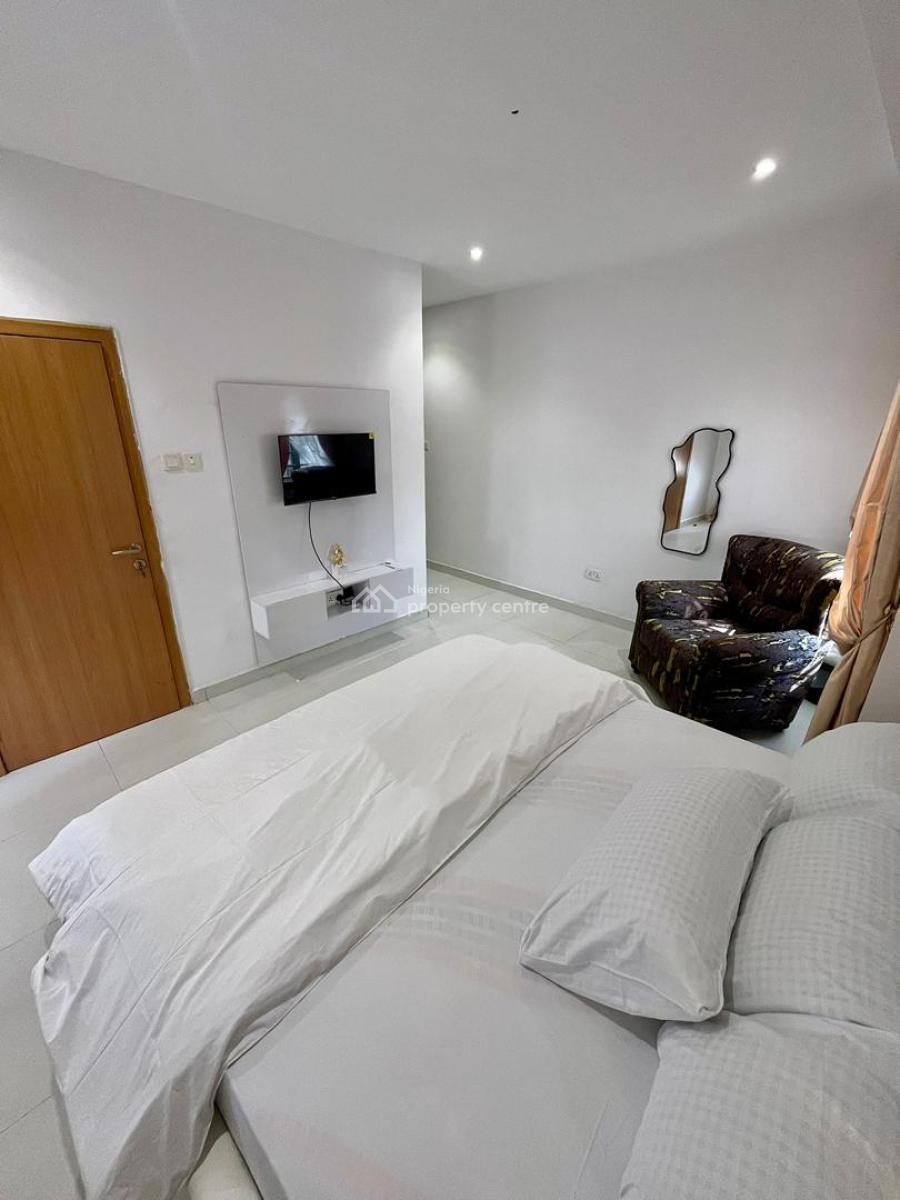 Cozy Airbnb 2bedrom in Ikeja, Obafemi Awolowo Way, Alausa Shopping Complex, Alausa, Ikeja, Lagos, Flat / Apartment Short Let