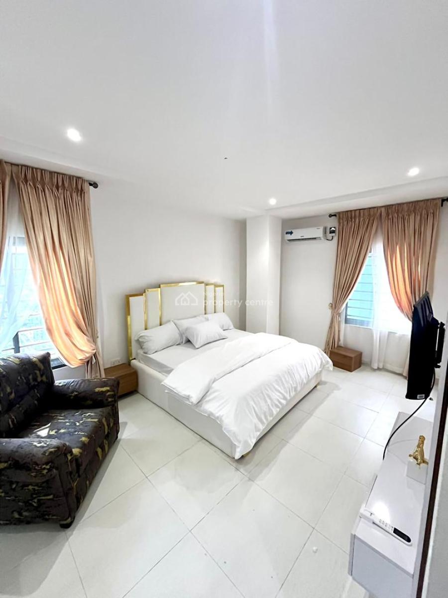 Cozy Airbnb 2bedrom in Ikeja, Obafemi Awolowo Way, Alausa Shopping Complex, Alausa, Ikeja, Lagos, Flat / Apartment Short Let