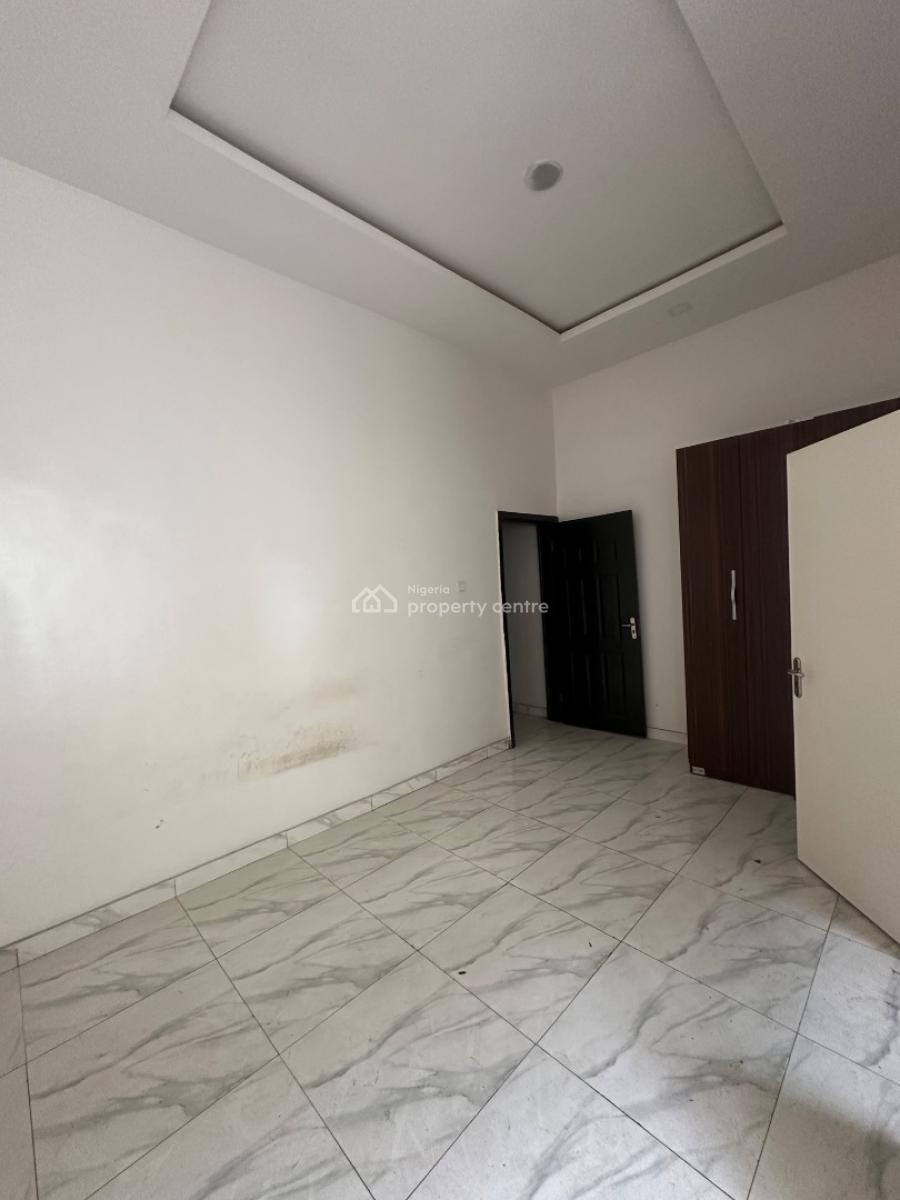 a Room Upstairs in a Shared Apartment, Ikota Gra, Ikota, Lekki, Lagos, Semi-detached Duplex for Rent