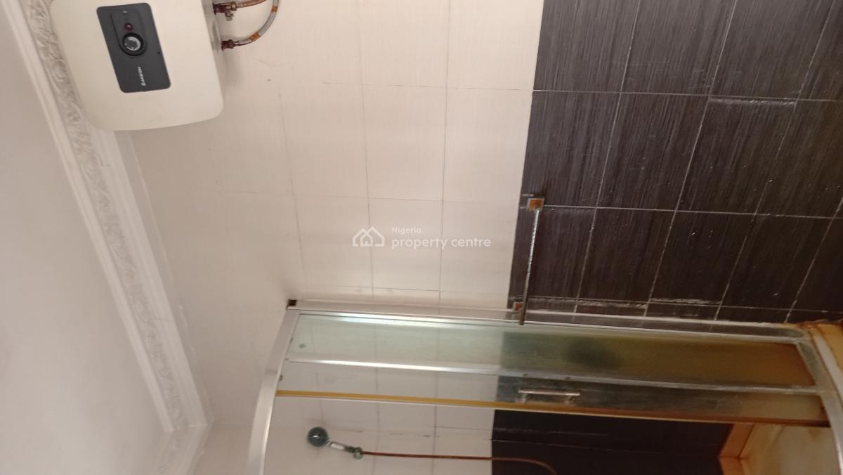 Exquisite 2bedroom Apartment, 29 Olumide Madariola Street, Rockstone Estate, Badore, Ajah, Lagos, Flat / Apartment for Rent