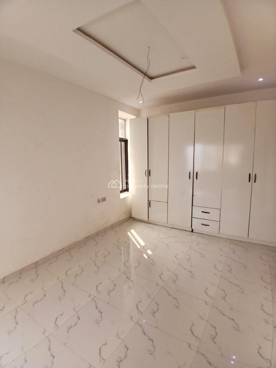 Serviced 3 Bedroom En-suite Maisonette with an Open Fitted Kitchen Cab, Ikate Elegushi, Lekki, Lagos, Flat / Apartment for Rent