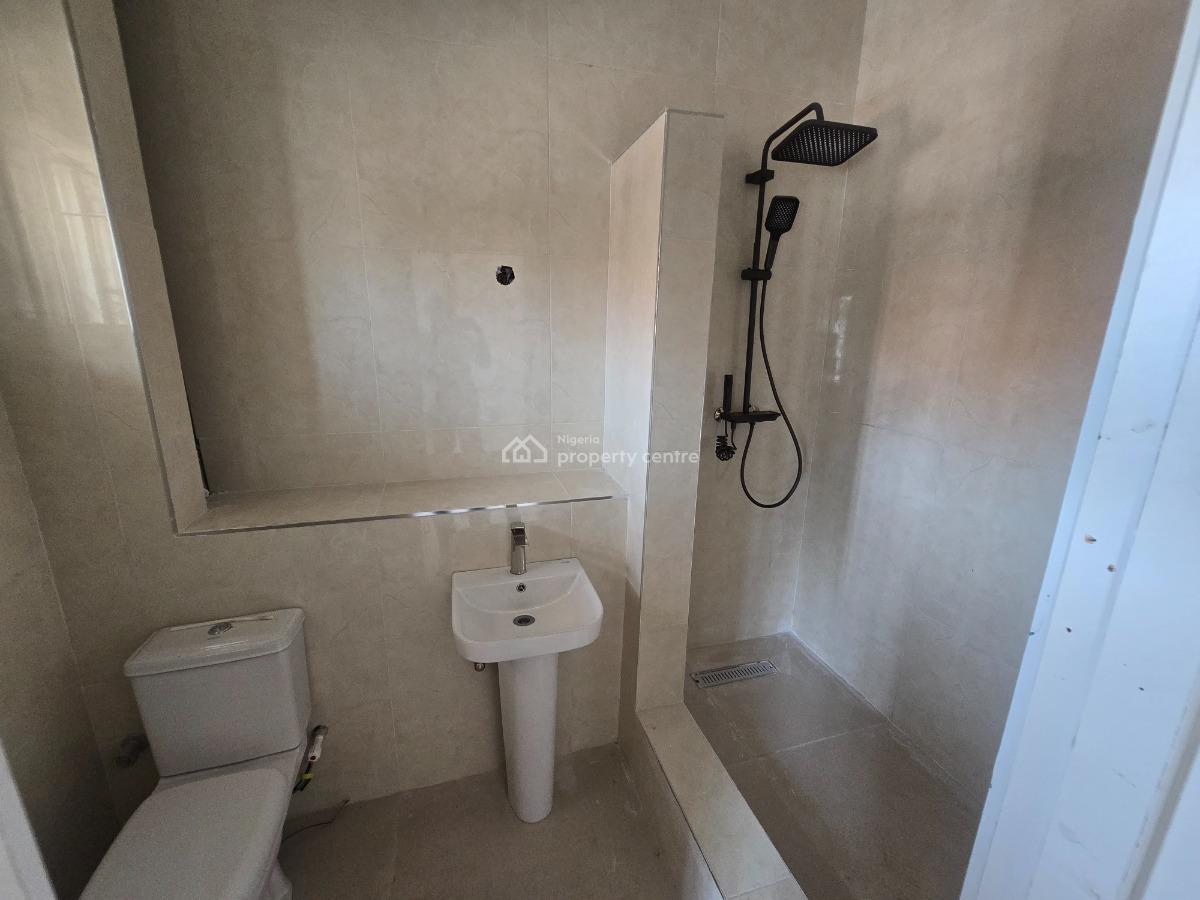 Well Maintained 4-bedroom Semi-detached Duplex Puls 2rooms Bq, Off Admiralty Way, Lekki Phase 1, Lekki, Lagos, Semi-detached Duplex for Rent