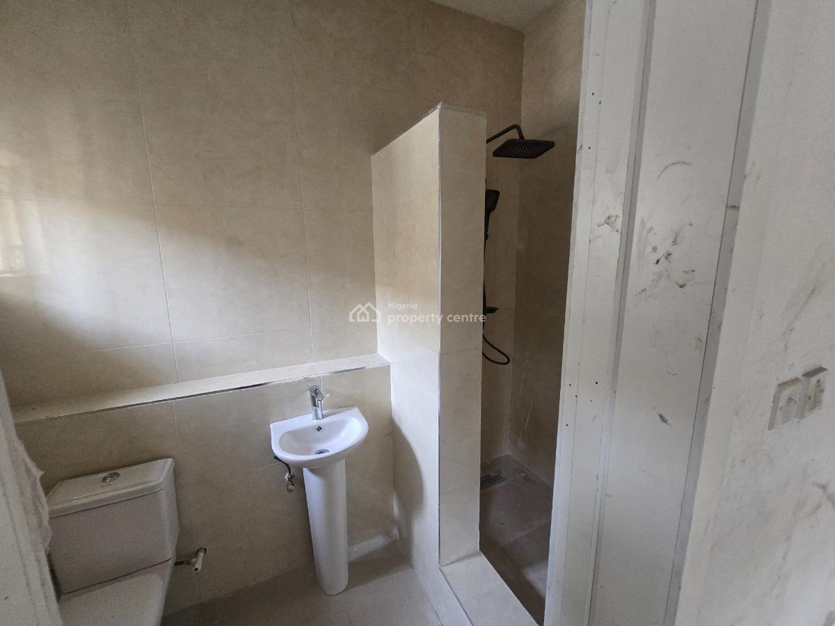 Well Maintained 4-bedroom Semi-detached Duplex Puls 2rooms Bq, Off Admiralty Way, Lekki Phase 1, Lekki, Lagos, Semi-detached Duplex for Rent