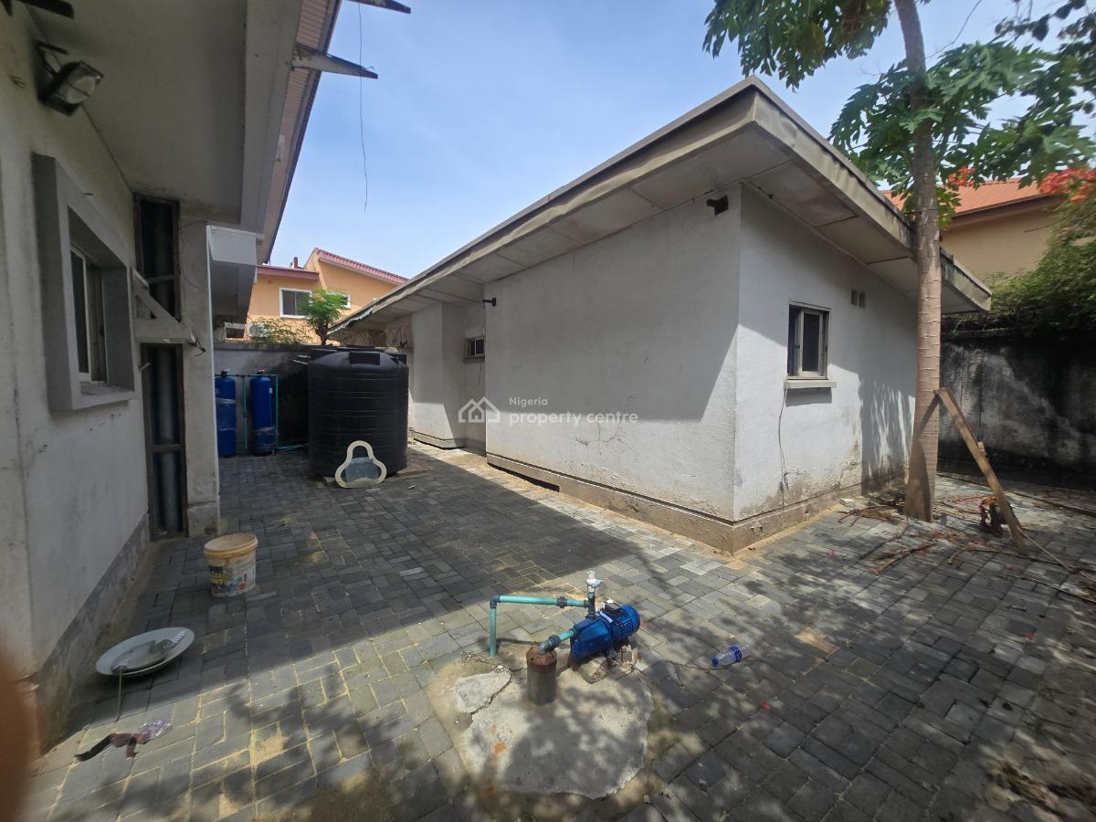 Well Maintained 4-bedroom Semi-detached Duplex Puls 2rooms Bq, Off Admiralty Way, Lekki Phase 1, Lekki, Lagos, Semi-detached Duplex for Rent