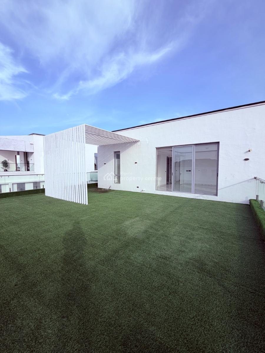 Massive 5bedrooms House with Bq, Palm Estate Beside Pinnock Beach, Osapa, Lekki, Lagos, Detached Duplex for Sale