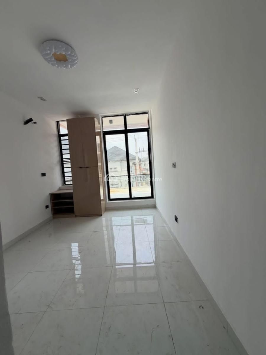 New Exquisite 2 Bedroom Apartment, Ologolo, Ologolo, Lekki, Lagos, Flat / Apartment for Sale