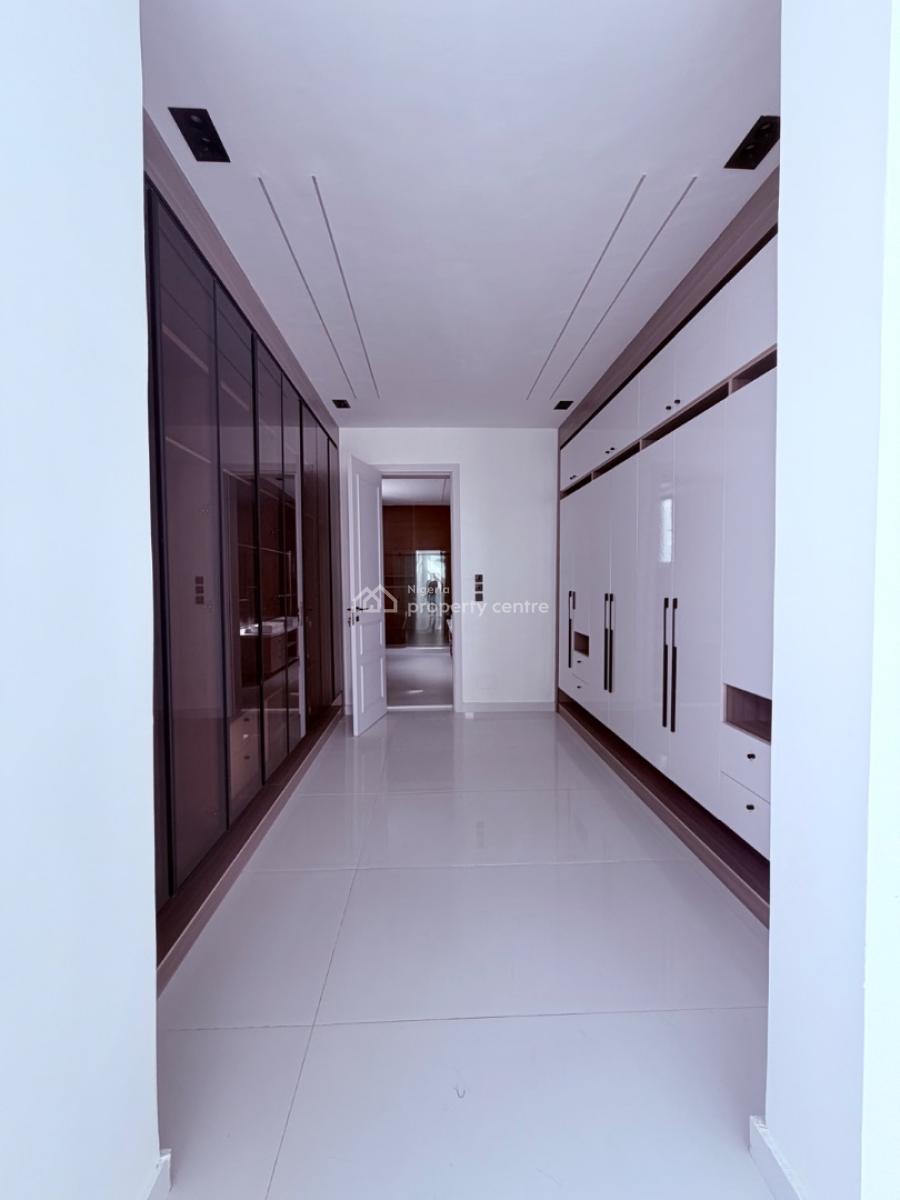 5bedrooms Detached House with Bq, Palm Estate, Osapa, Lekki, Lagos, Detached Duplex for Sale