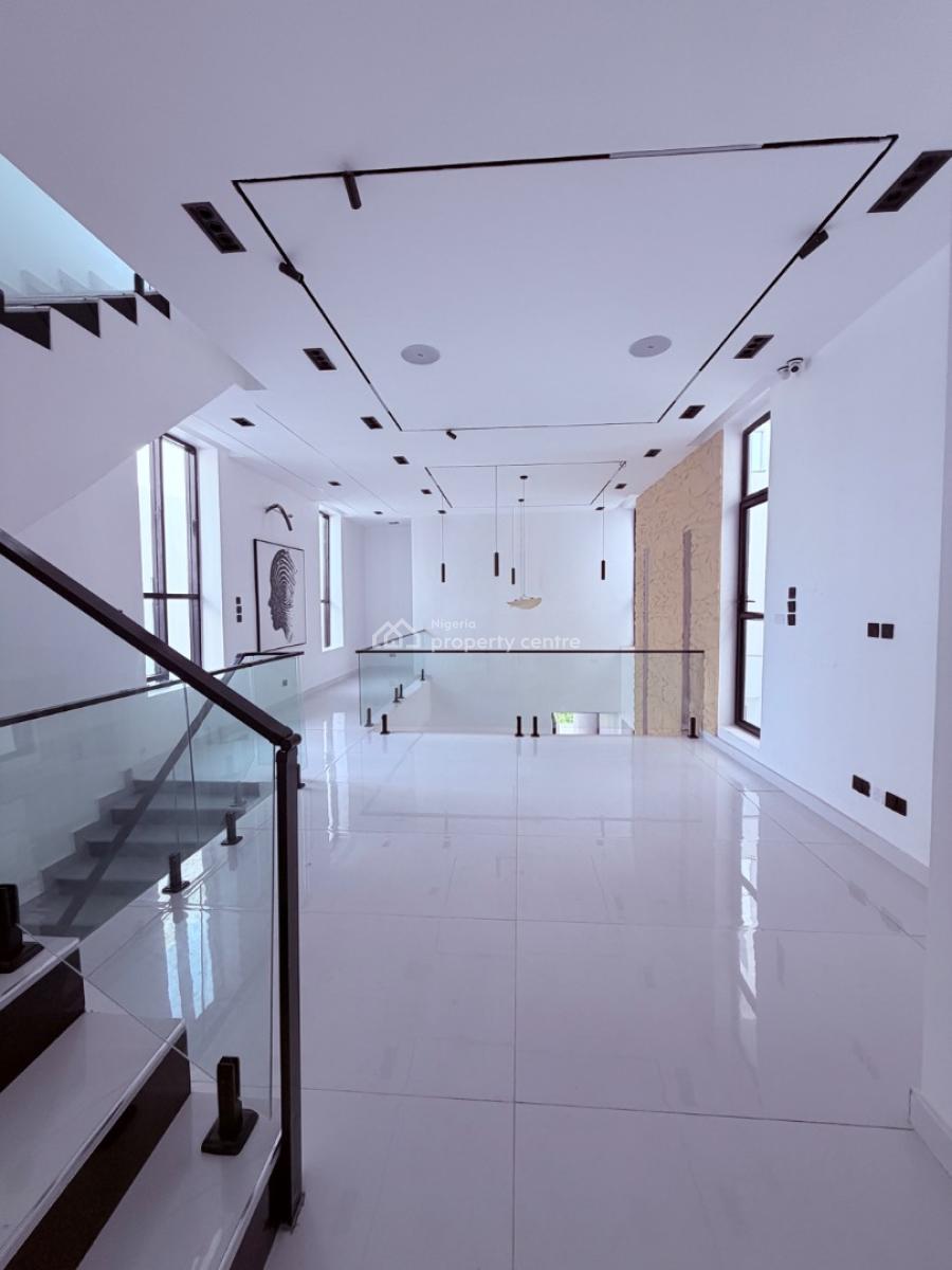 5bedrooms Detached House with Bq, Palm Estate, Osapa, Lekki, Lagos, Detached Duplex for Sale