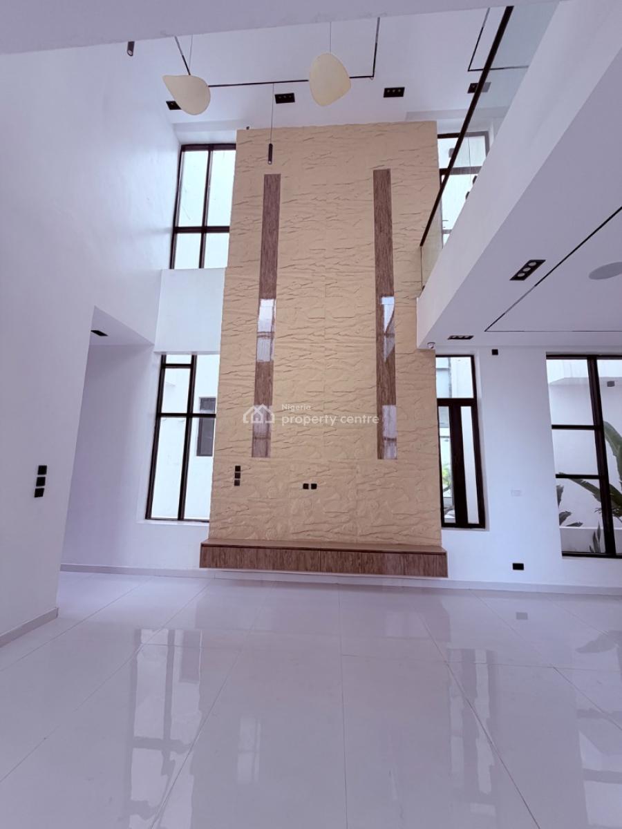 5bedrooms Detached House with Bq, Palm Estate, Osapa, Lekki, Lagos, Detached Duplex for Sale