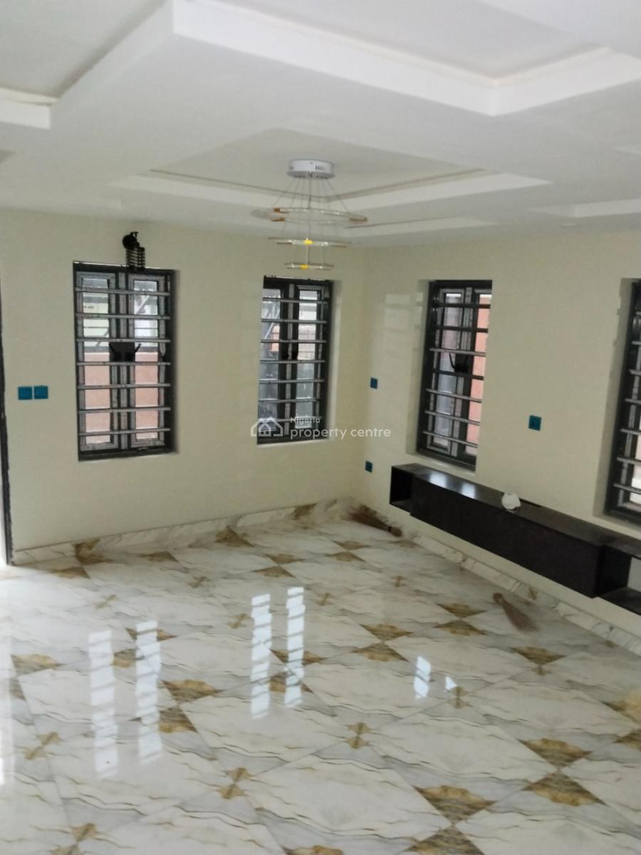 Lovely 3bedroom Duplex in a Peaceful Environment at Magboro, Magboro, Magboro, Ogun, Detached Duplex for Sale