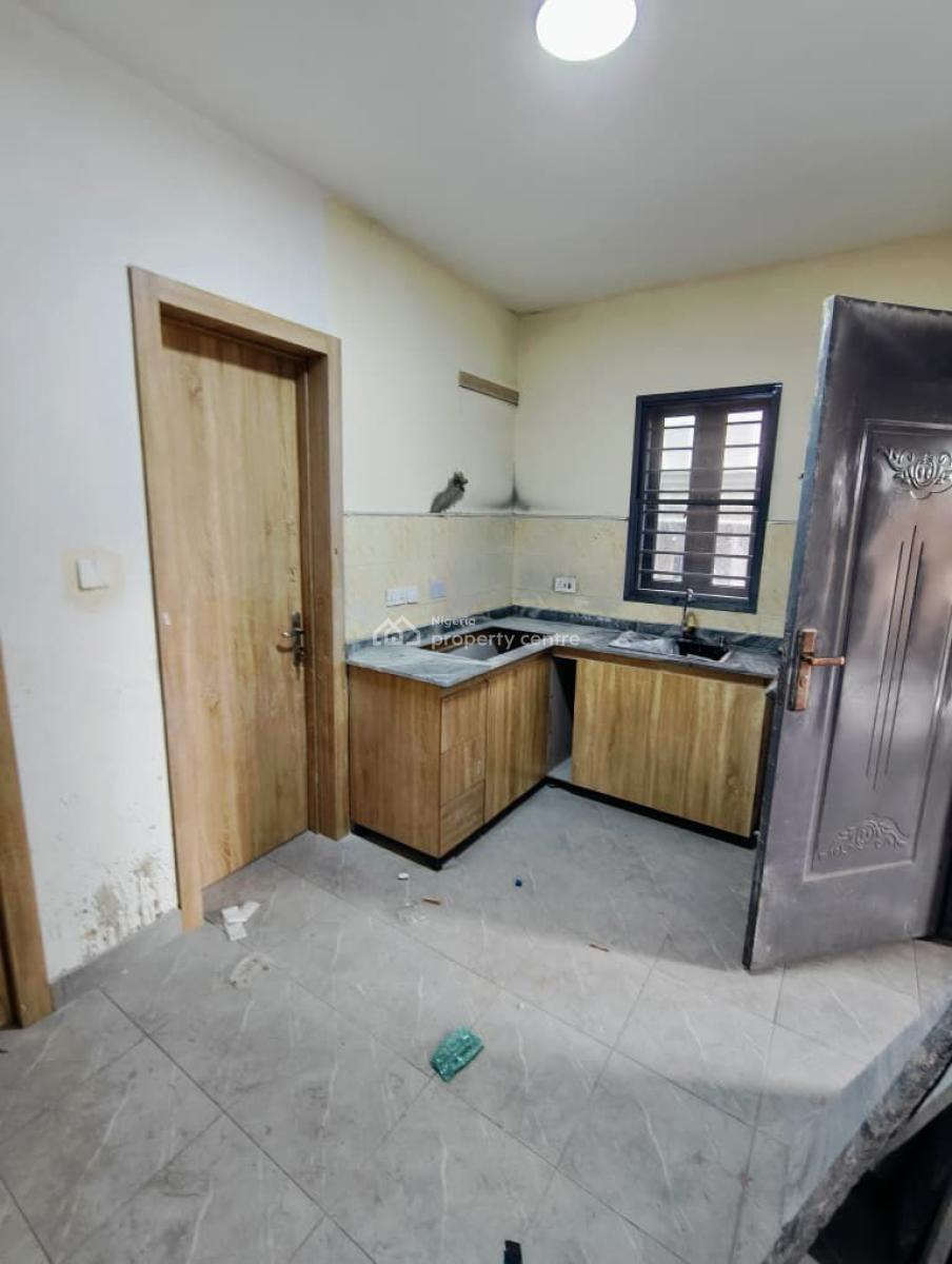 Beautifully Designed 2 Bedroom Apartment, Yaba, Lagos, Flat / Apartment for Sale