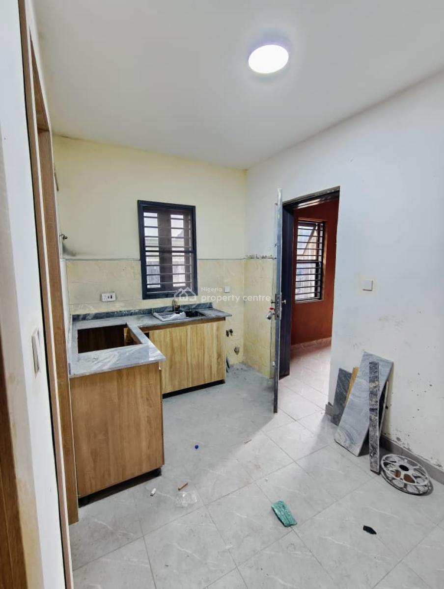 Beautifully Designed 2 Bedroom Apartment, Yaba, Lagos, Flat / Apartment for Sale
