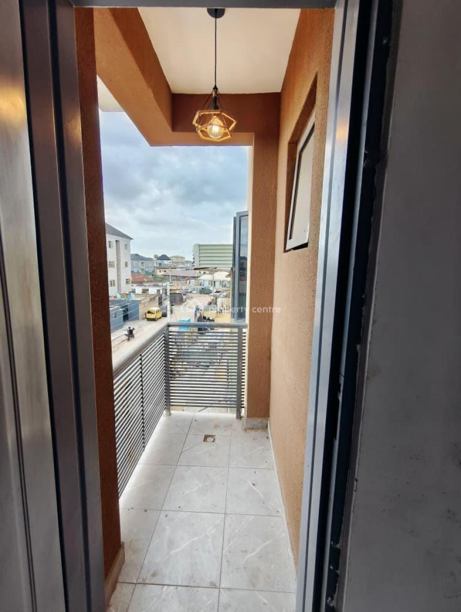 Beautifully Designed 2 Bedroom Apartment, Yaba, Lagos, Flat / Apartment for Sale
