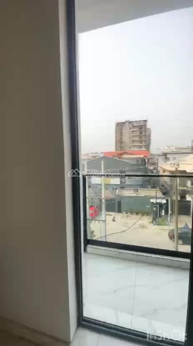 Luxury 3bedroom Apartment, Lekki Phase 1, Lekki, Lagos, Flat / Apartment for Rent