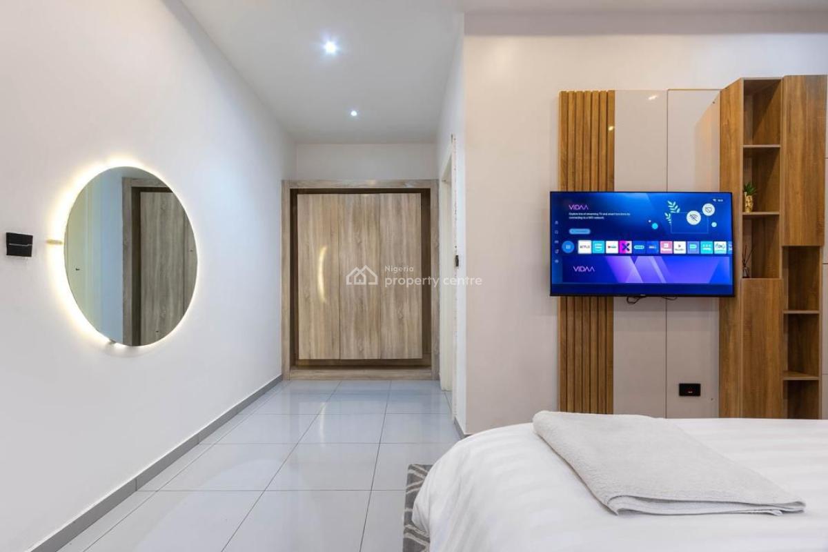 Beautiful 4br Duplex with Snooker, Pool & More, Off Admiralty Way, Lekki Phase 1, Lekki, Lagos, Flat / Apartment Short Let