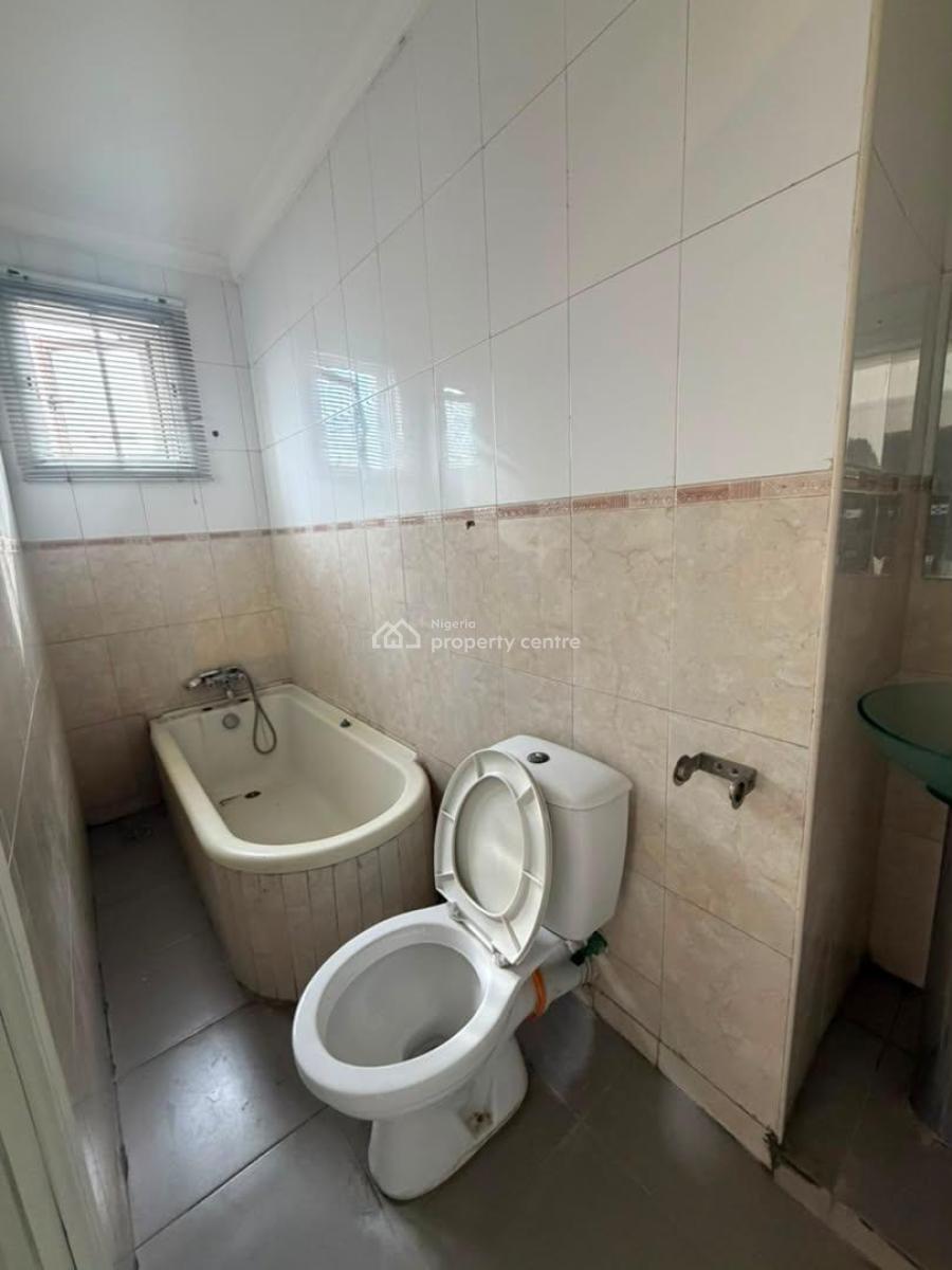 Affordable 2 Bedroom Apartment, Lekki Phase 1, Lekki, Lagos, Flat / Apartment for Rent