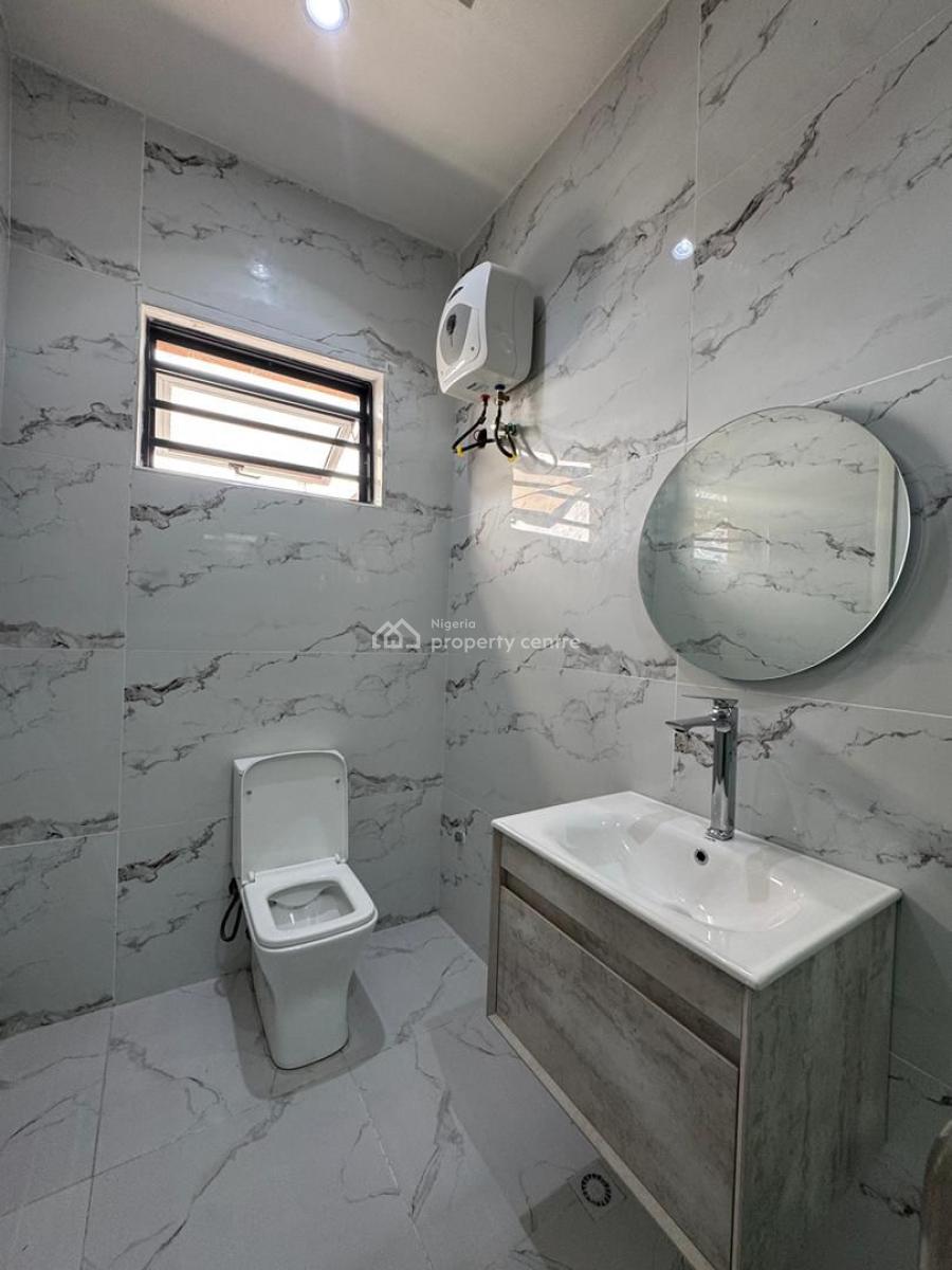 Family Friendly 3 Bedroom Maisonette with a Bq in a Secure Location, Lekki Phase 1, Lekki, Lagos, Flat / Apartment for Sale