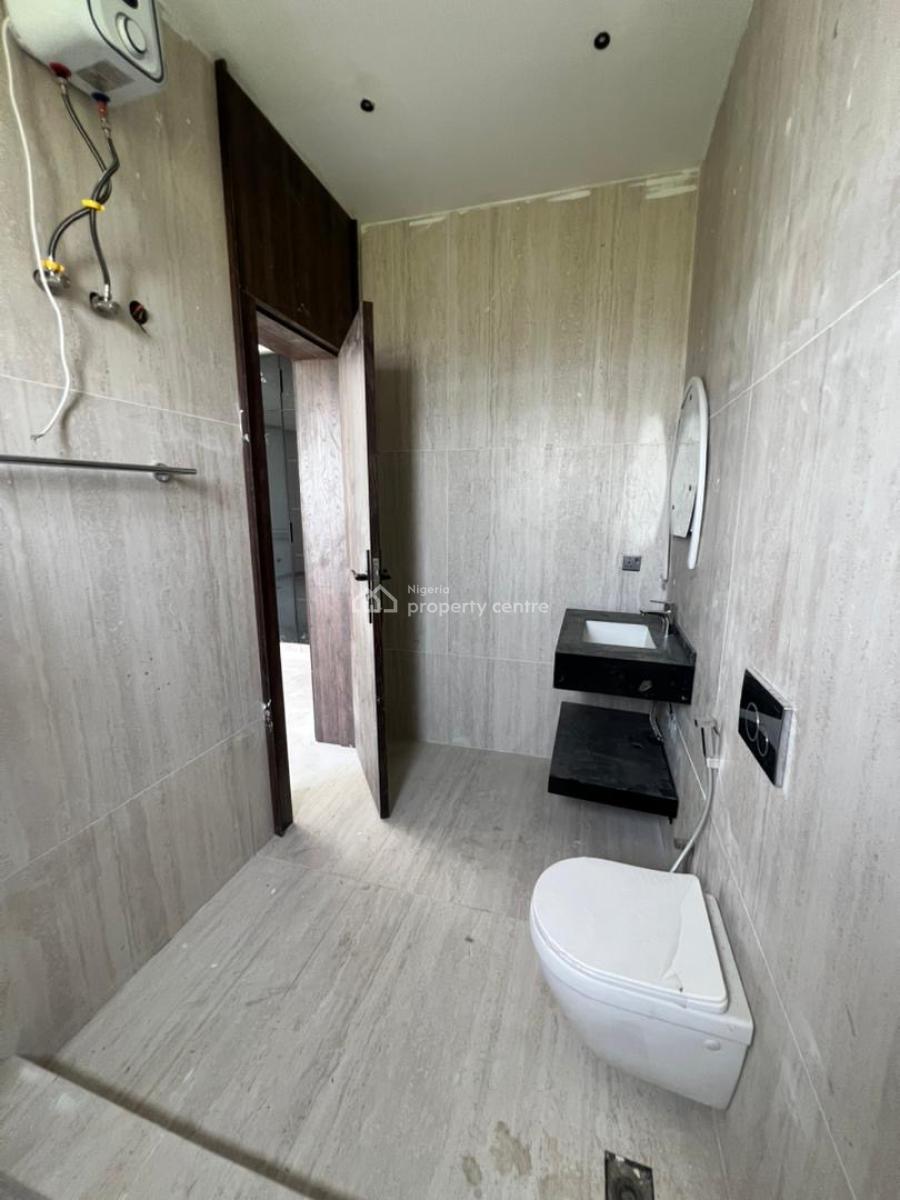 Stunning 5 Bedroom Detached Duplex with Pool, 2 Bq in a Secured Estate, Lekki Phase 1, Lekki, Lagos, House for Sale