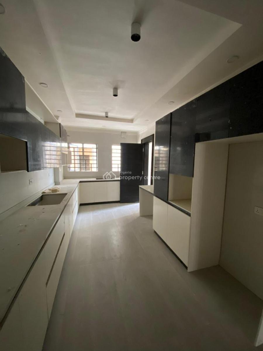 Lovely 4 Bedroom Apartment Bedroom with Private Cinema and Bq, Lekki Phase 1, Lekki, Lagos, House for Sale