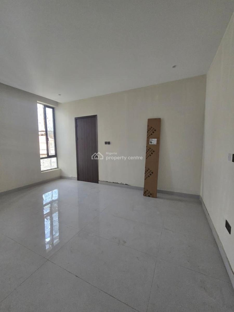 Sleek 2 Bedroom Apartment with Pool, Gym & Elevator Ideal for Airbnb, Lekki Phase 1, Lekki, Lagos, Flat / Apartment for Sale