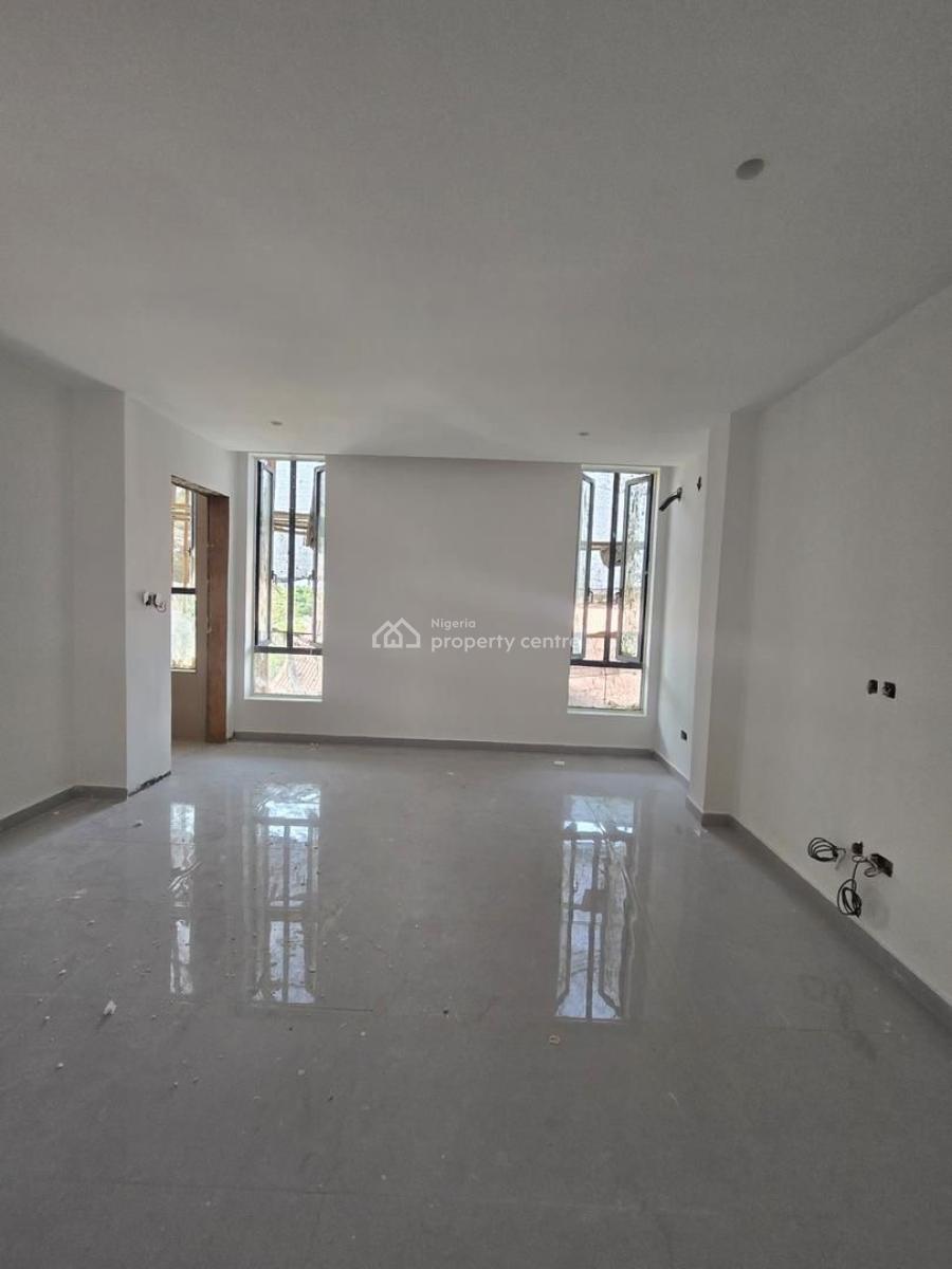 Sleek 2 Bedroom Apartment with Pool, Gym & Elevator Ideal for Airbnb, Lekki Phase 1, Lekki, Lagos, Flat / Apartment for Sale
