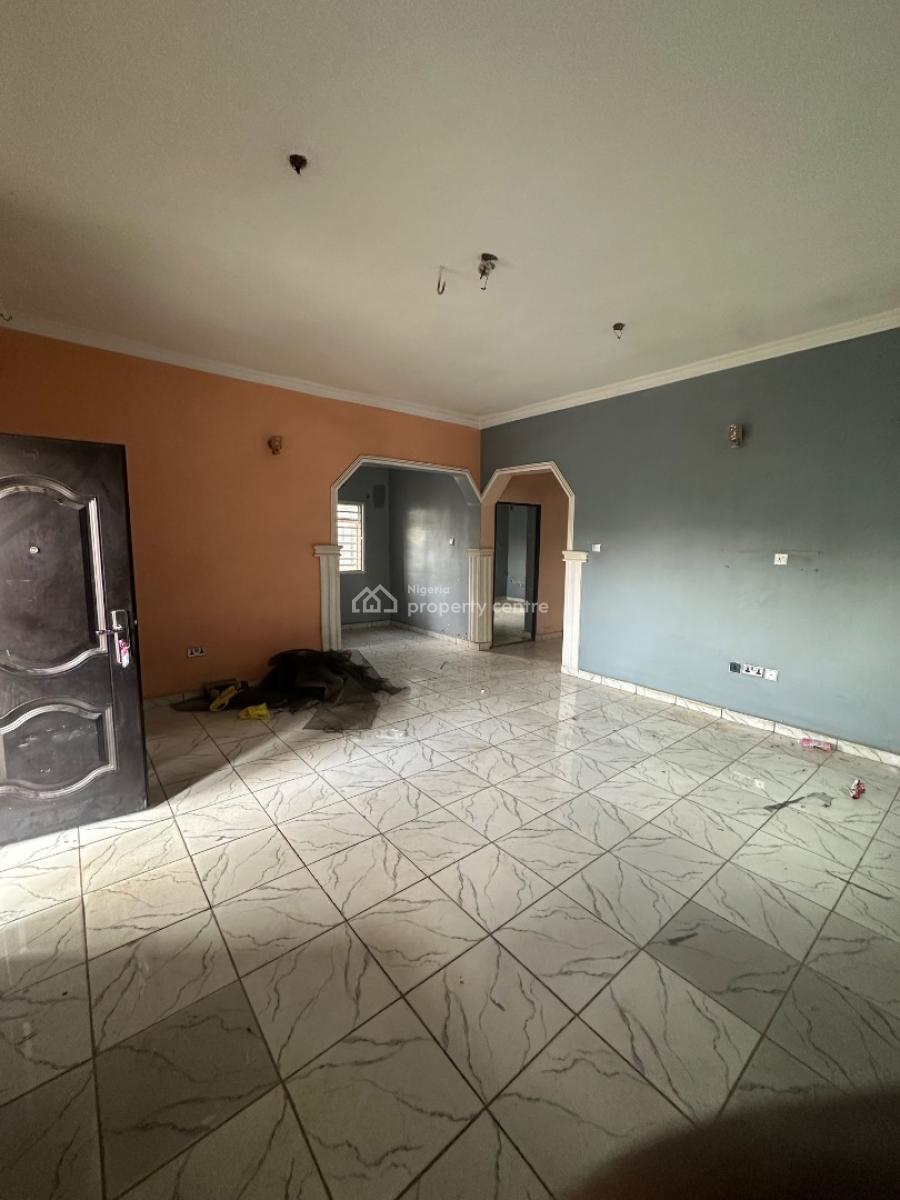 Well Finished Two Bedroom Flat, Phase 4, Kubwa, Abuja, Flat / Apartment for Rent