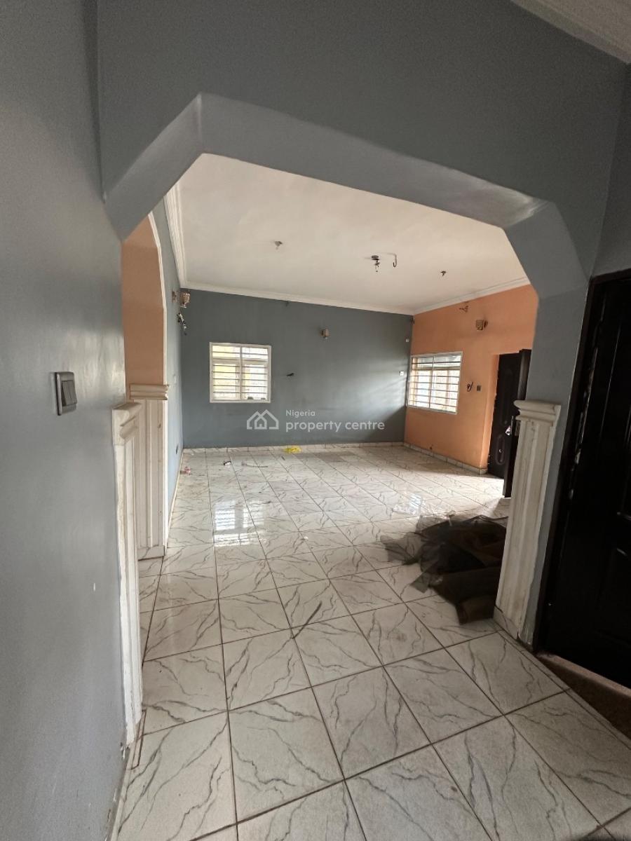 Well Finished Two Bedroom Flat, Phase 4, Kubwa, Abuja, Flat / Apartment for Rent
