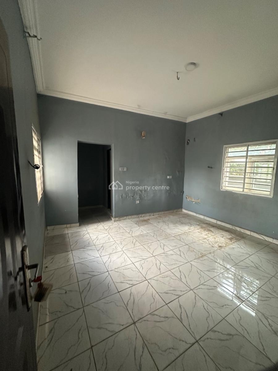 Well Finished Two Bedroom Flat, Phase 4, Kubwa, Abuja, Flat / Apartment for Rent