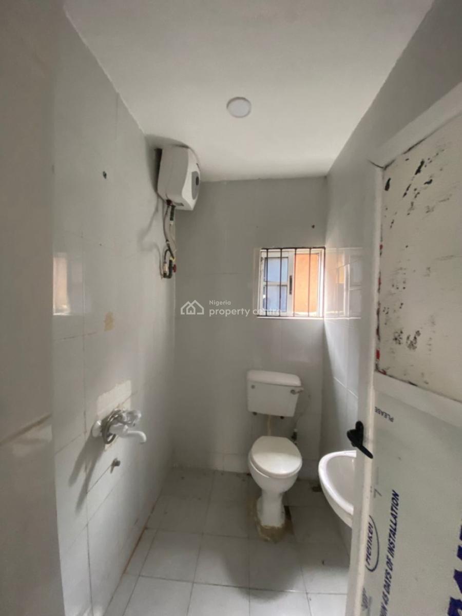 Sharp and Spacious One Bedroom Mini Flat Apartment in Sangotedo Ajah., Sangotedo, Ajah, Lagos, Mini Flat (room and Parlour) for Rent
