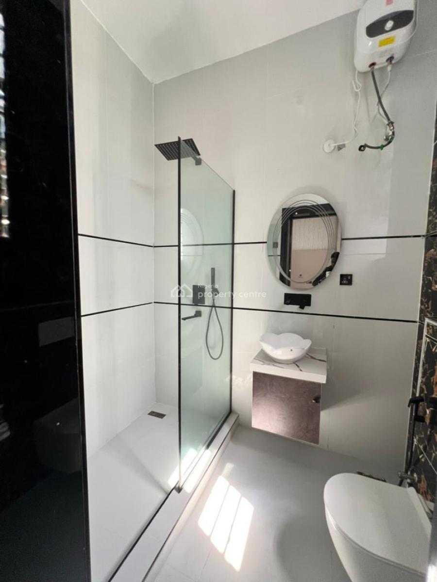 Spacious 5 Bedroom Detached with Pool, Home Automation & Bq in a Secur, Lekki, Lagos, Flat / Apartment for Sale