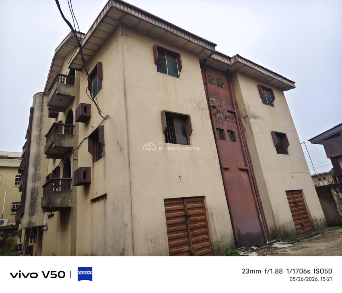 (refurbishable) 2-storey Building, Comprising 5 Unit of 3-bedroom Flat, Okota, Isolo, Lagos, Block of Flats for Sale