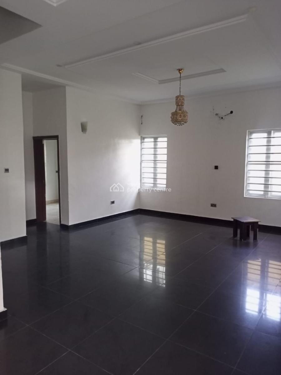 4 Bedroom Semidetached Duplex with Bq, Ologolo, Lekki, Lagos, Semi-detached Duplex for Rent