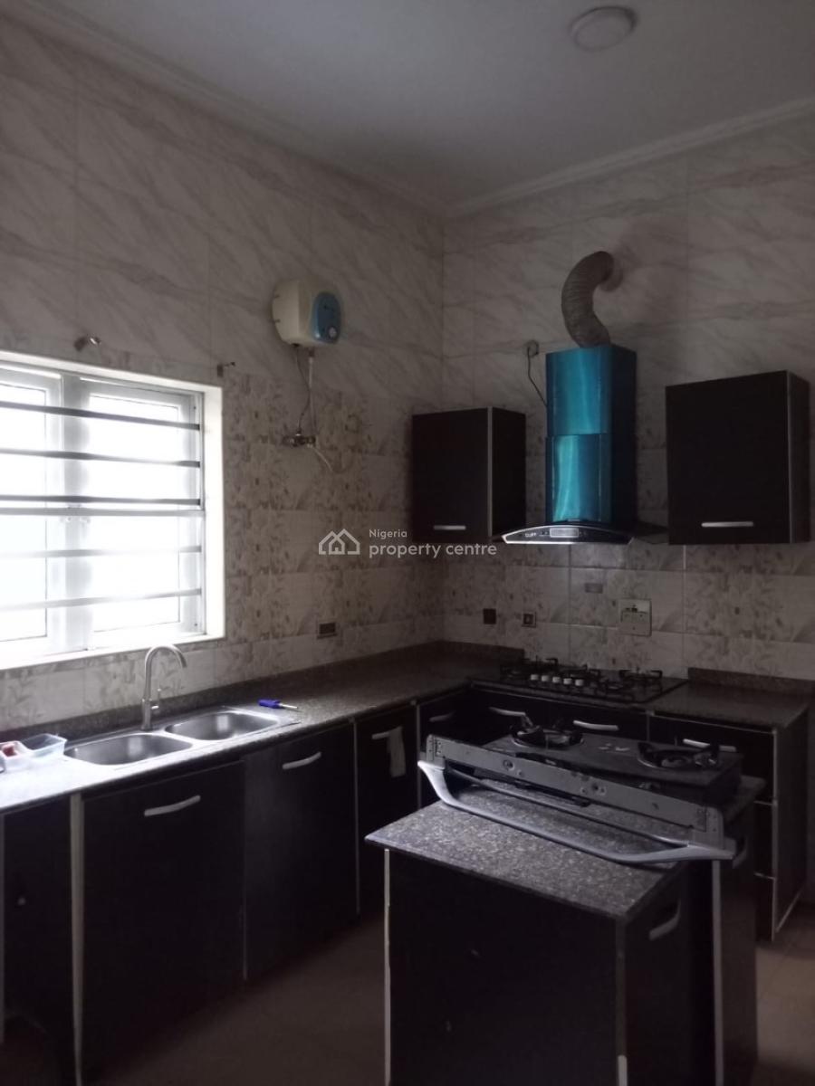 4 Bedroom Semidetached Duplex with Bq, Ologolo, Lekki, Lagos, Semi-detached Duplex for Rent
