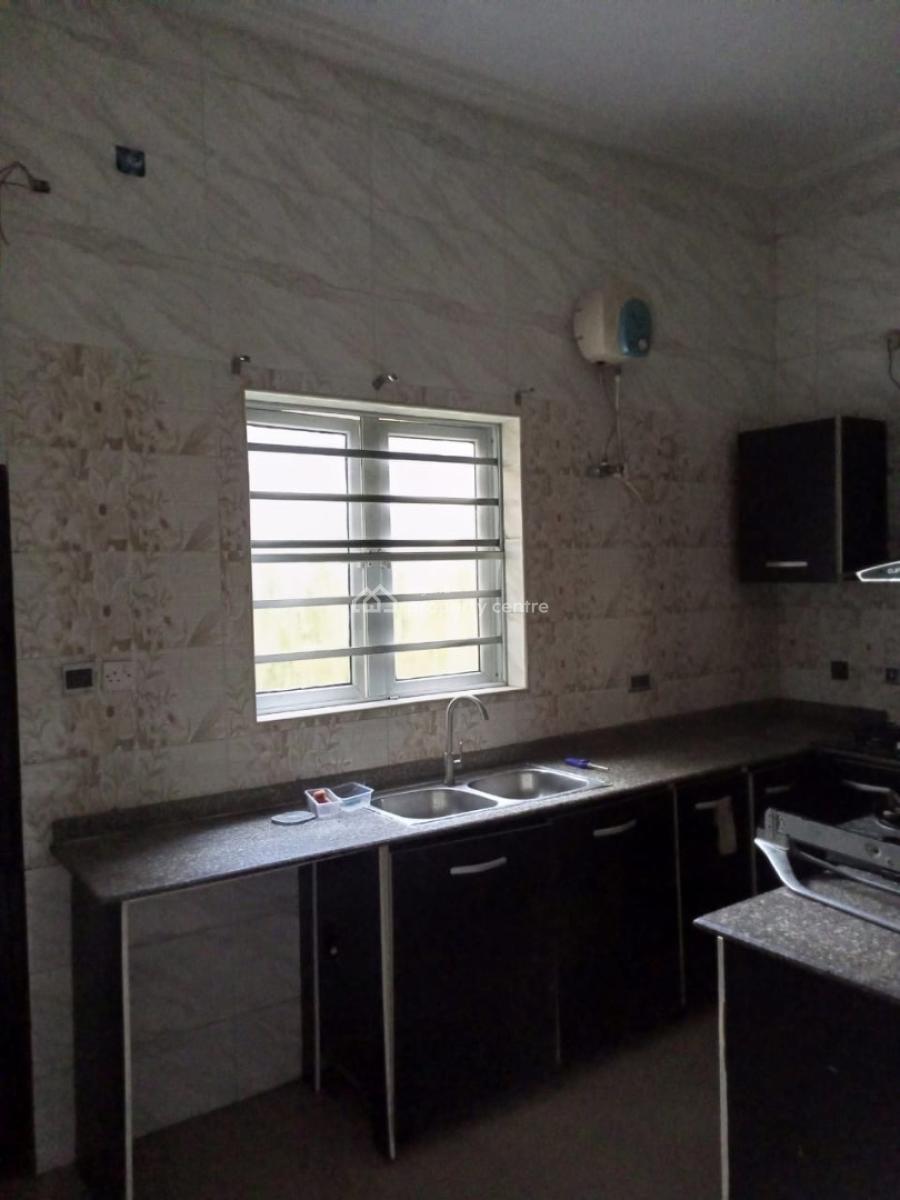 4 Bedroom Semidetached Duplex with Bq, Ologolo, Lekki, Lagos, Semi-detached Duplex for Rent