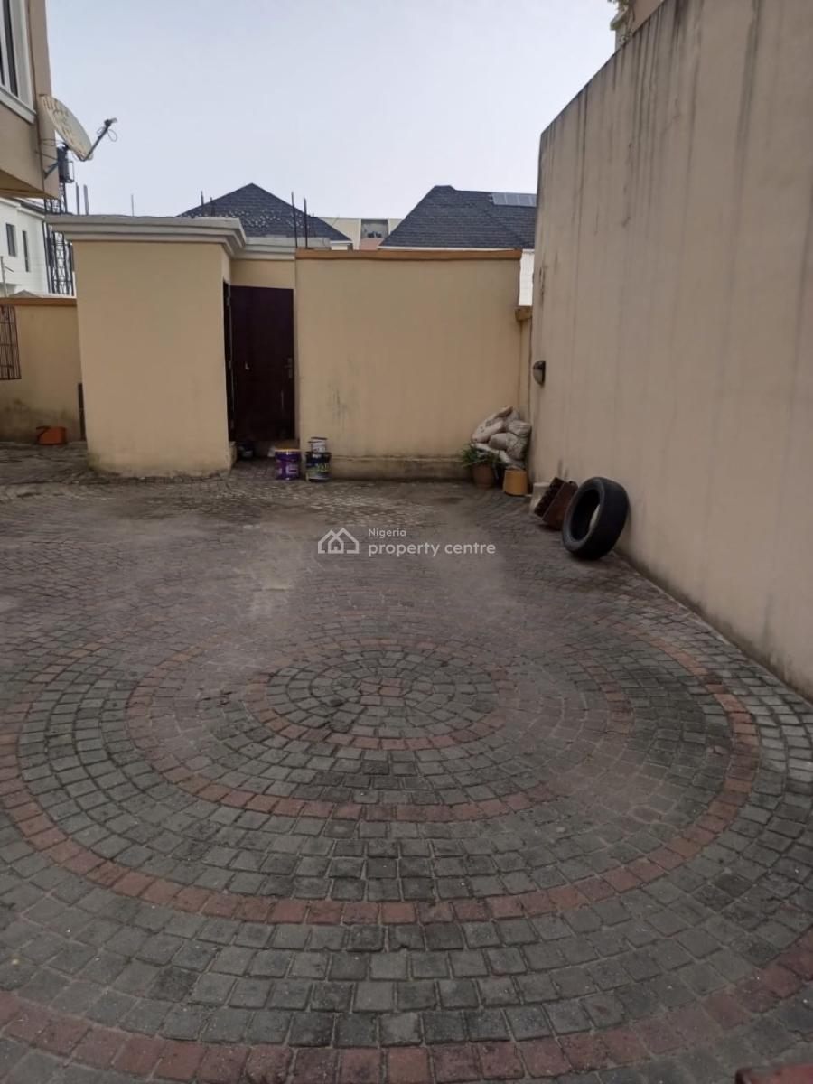 4 Bedroom Semidetached Duplex with Bq, Ologolo, Lekki, Lagos, Semi-detached Duplex for Rent